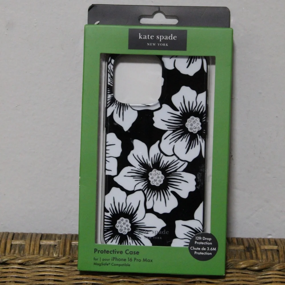 Kate Spade. New York. Floral Protective Case. iPhone 16 Max Pro.